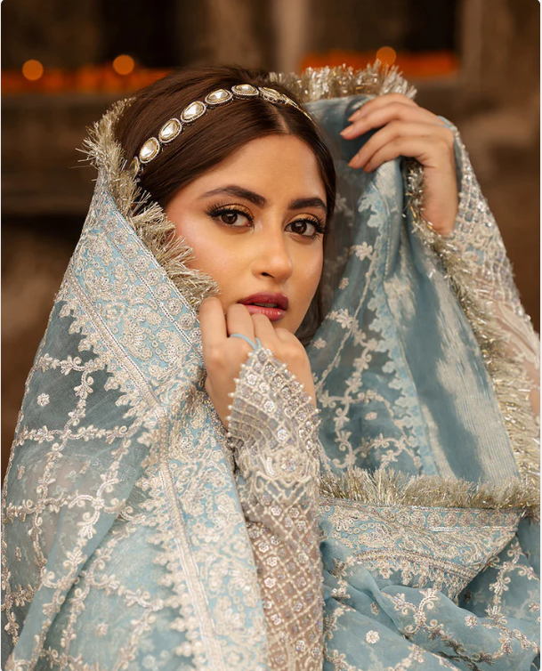 FAIZA SAQLAIN Hana