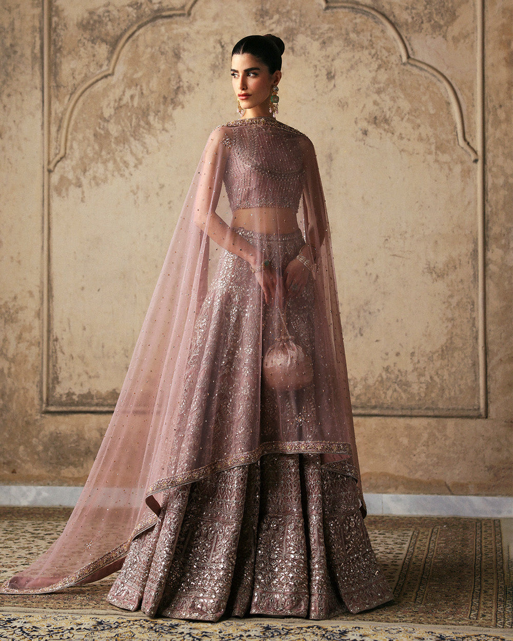 Faiza Saqlain - Prenia