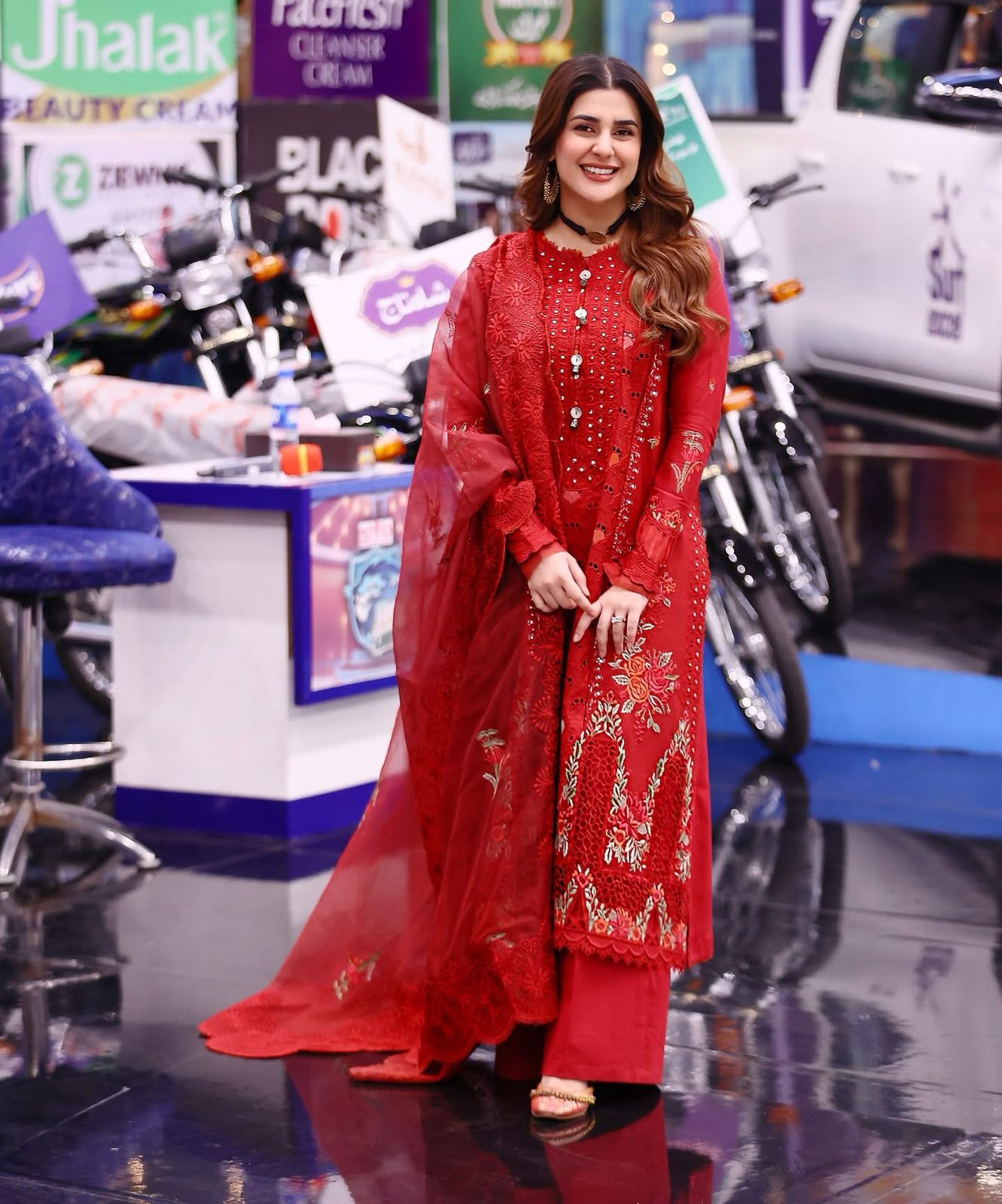 MARYAM HUSSAIN - Luxury Lawn 2025