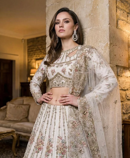 Ahmad Sultan Tiara with matching embroidered bridal dupatta