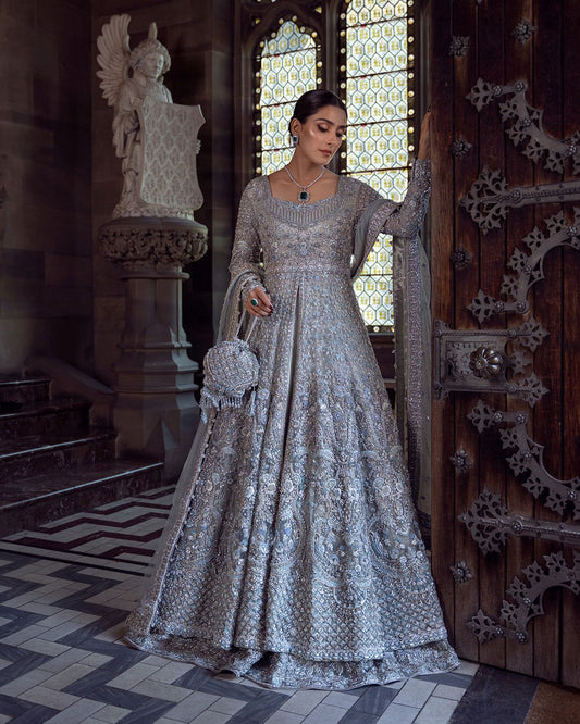Faiza Saqlain Ayana silver grey bridal pishwas