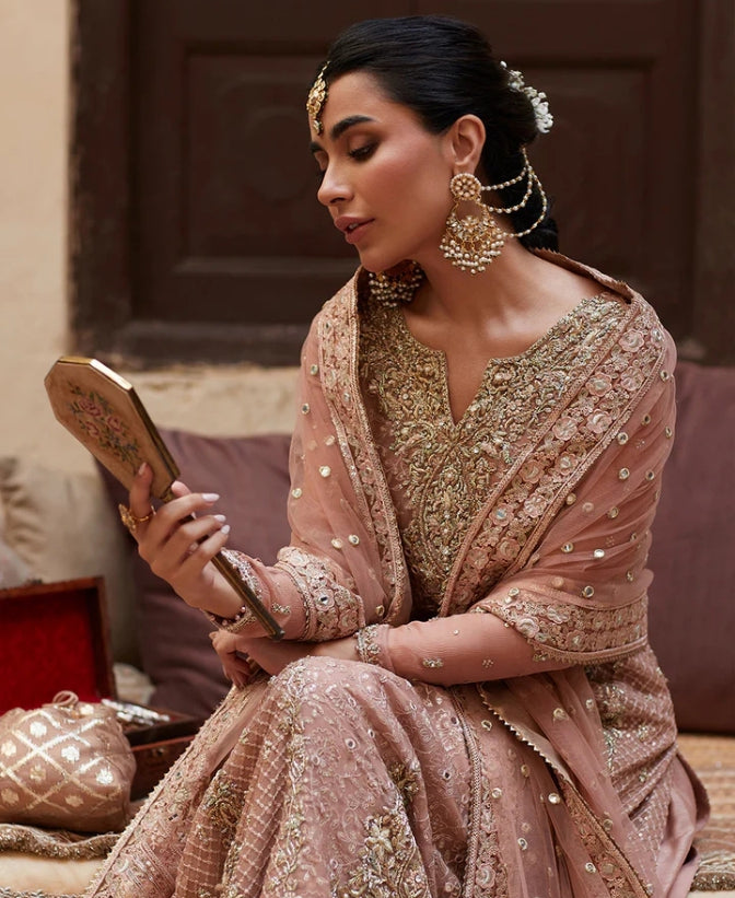 Faiza Saqlain Zeena embroidered dupatta