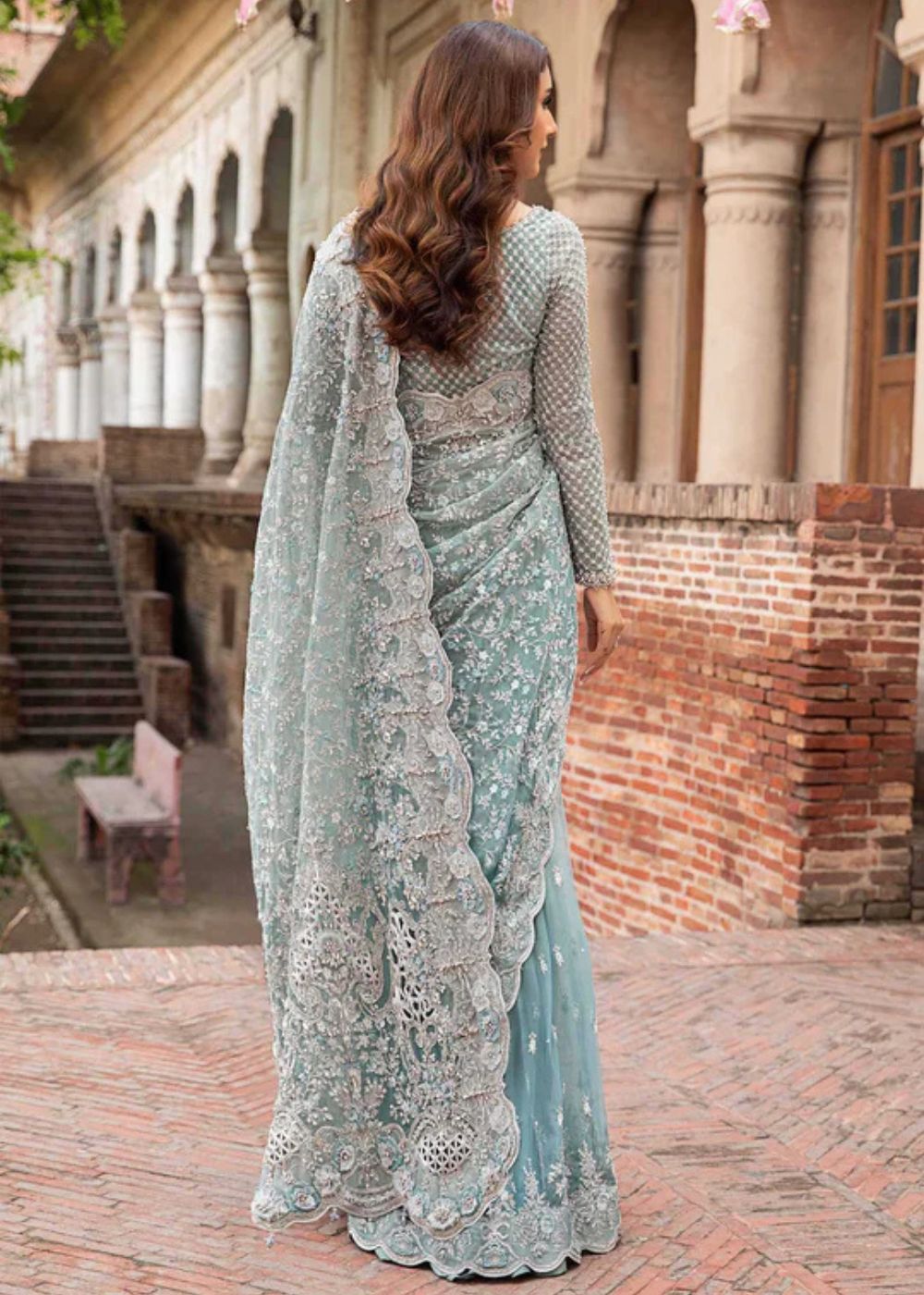 Embroidered Pakistani formal saree with detailed pallu