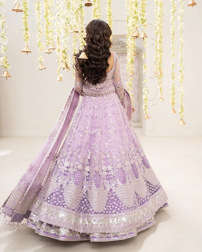 Faiza Saqlain – Pinar