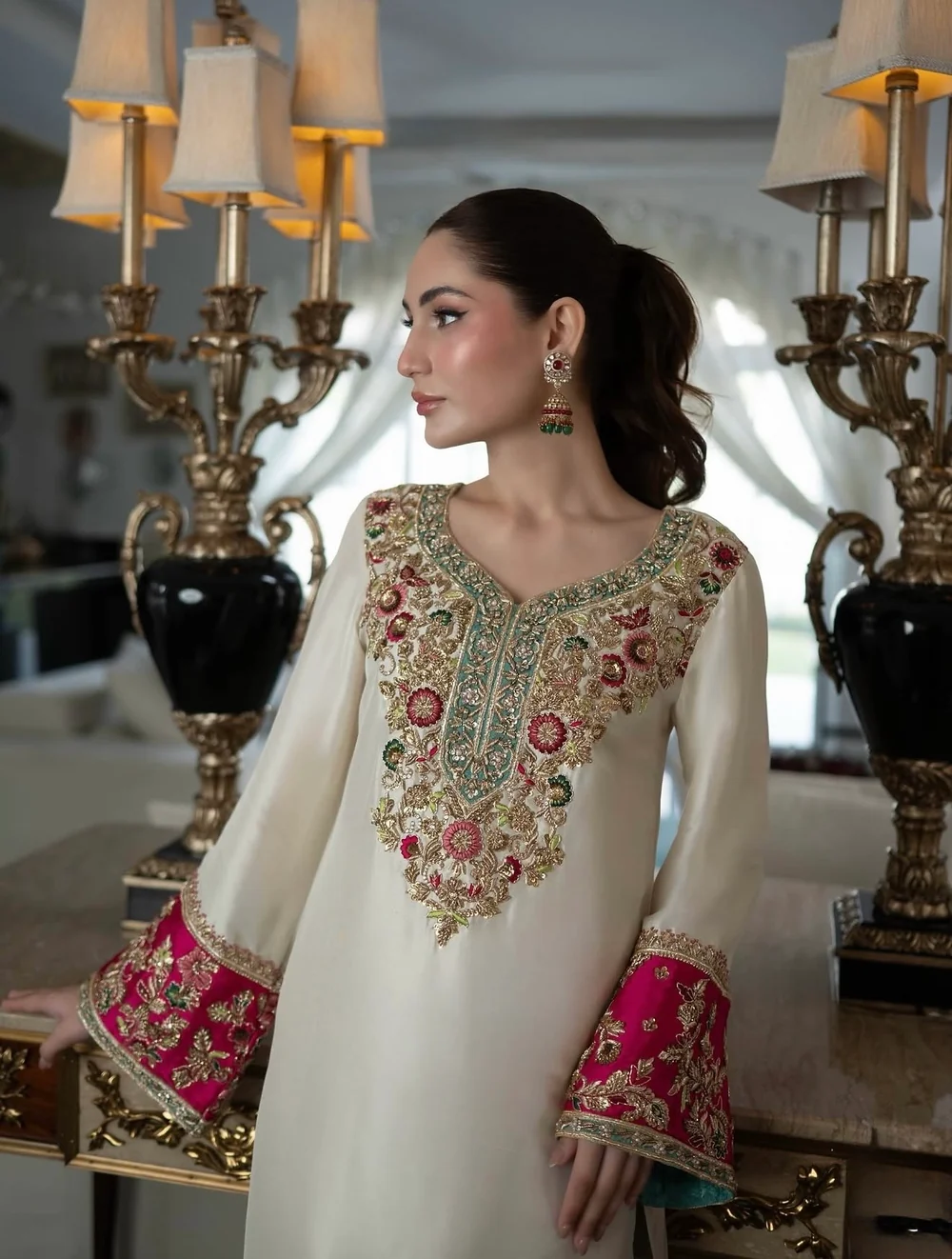 Aleena Khan – Kinzza