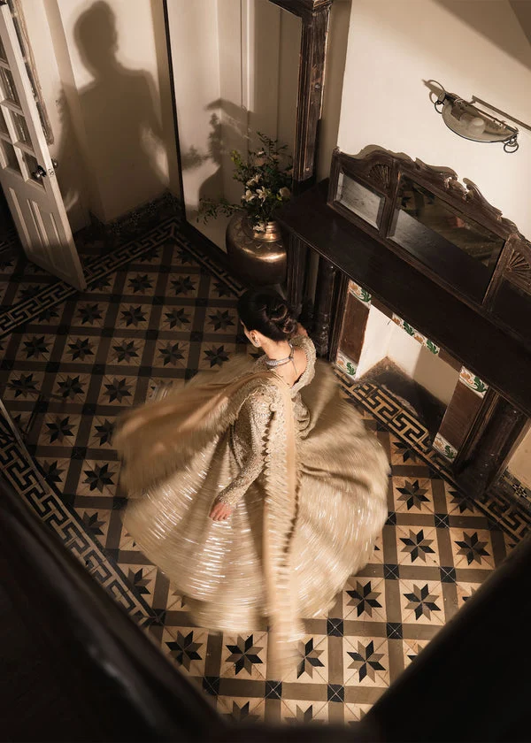 Saira Shakira – Moonveil