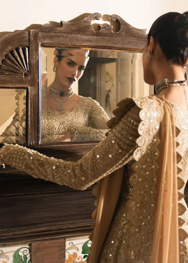 Saira Shakira – Moonveil
