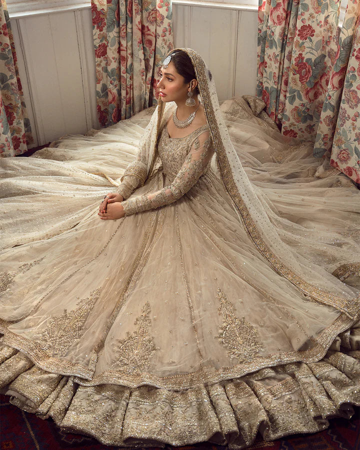 Ivory Pakistani bridal pishwas with embroidered dupatta
