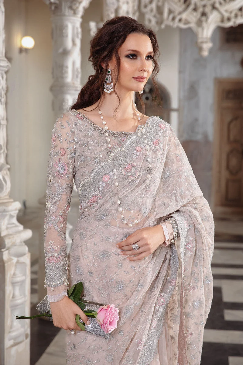 Pale pink Pakistani saree with 3D floral embroidery