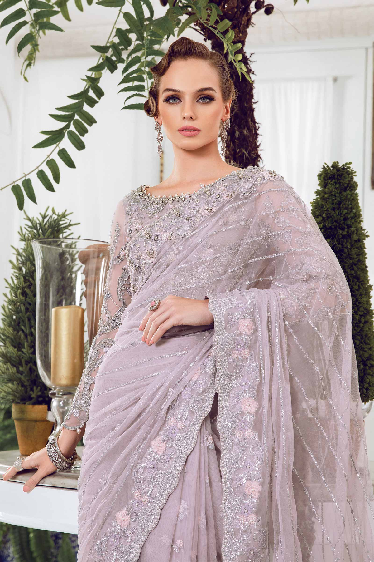 Lilac Pakistani saree with floral embroidery and sequins