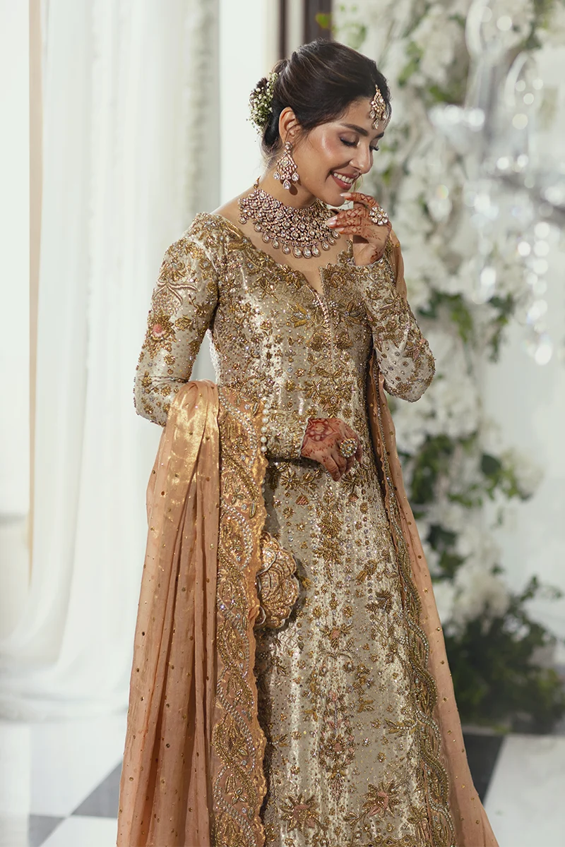 Matching sharara with scattered gold motifs and embroidered hem