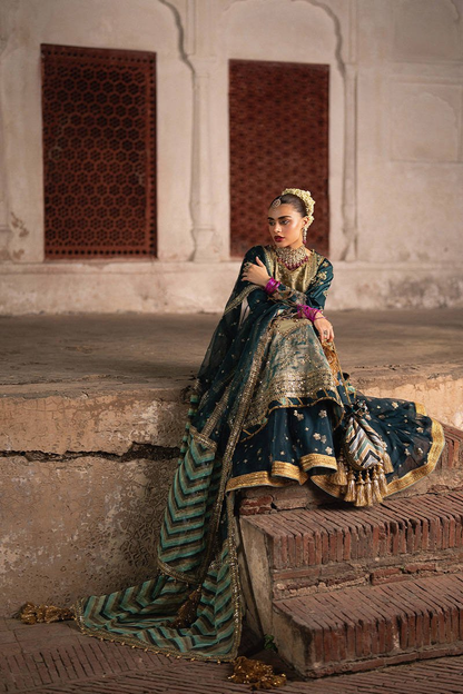 Lehar organza dupatta with striped pallu detailing