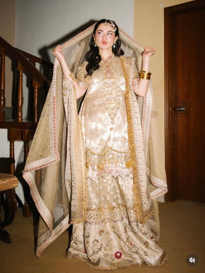 Faiza Samee - Hania Aamir