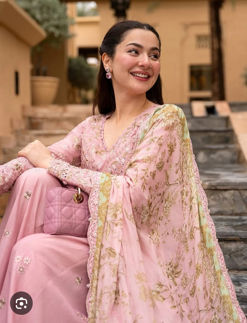 Faiza saqlain lawn