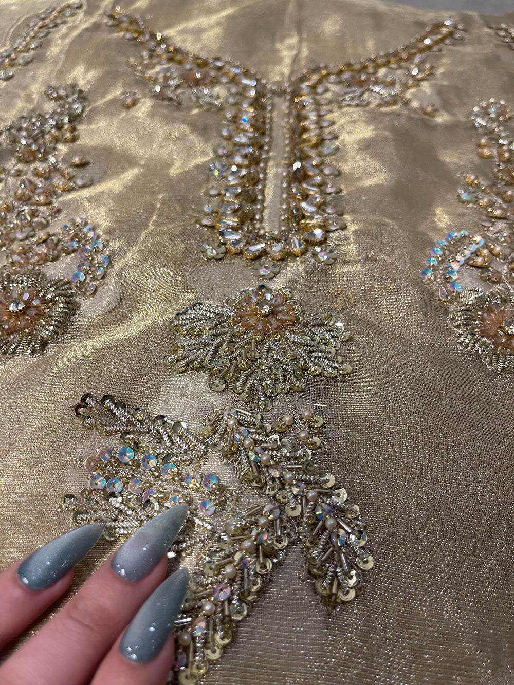 Ayesha Somaya - Ayra