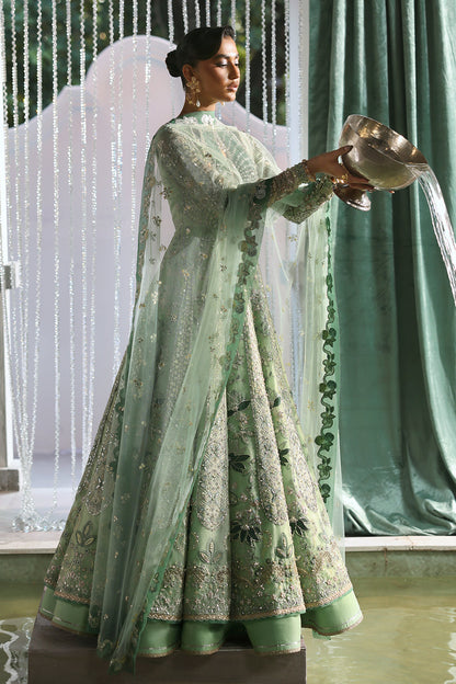 Soraya Lirien Pakistani formal Pishwas