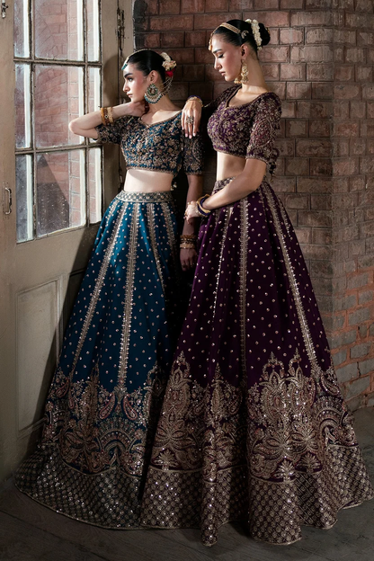 Mina Kashif Tabassum with matching heavily embroidered dupatta